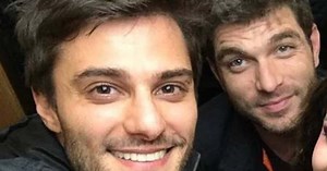 Após se assumir, Hugo Bonemer questiona furor da mídia em torno de seu relacionamento