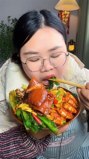 4.6K views · 97 reactions | The crispy roast duck I haven’t seen for a long time, it’s so delicious that my mouth is watering! #crispyduck #eatingshow #spicyfood #ruralfood #foodrecipe | Let's Eat Show | Facebook