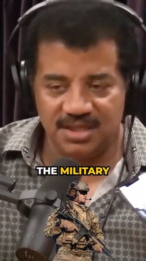 The real reason soldiers practice gun spinning #podcast #military #facts #didyouknow