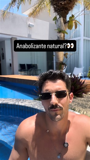 Daniel Bueno on Instagram: "Quer ter acesso a um anabolizante natural?👀 Pois melhore e muito esse hábito que vou falar👇🏻 Muita gente foca em treino, dieta e suplemento e ignora um hábito básico. O sono. Um estudo publicado na Sleep Medicine Reviews mostrou que apenas uma noite mal dormida já é suficiente pra gerar impactos reais no corpo queda na síntese de proteína muscular redução significativa da testosterona aumento do cortisol piora da recuperação. Mas não para por aí. No dia a dia, o co