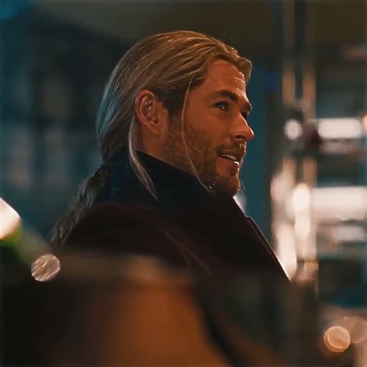 Thor çekç mi yoksa avengers ekibi mi ? #viral #avengers #thor #aboneol #likeat #oyunumadokunma