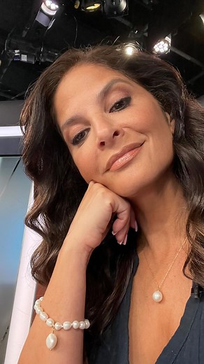 Darlene Rodriguez on Instagram: "Out of office ✈️"