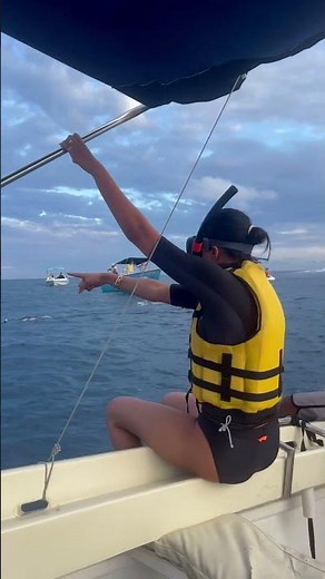 Erica Fernandes Bikini