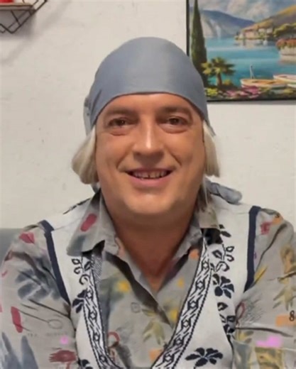 Vjehrra Virale: Një Skicë Qesharake