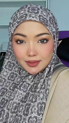 Tutorial Makeup Simple dengan Skintific: Cara Mudah dan Cantik!