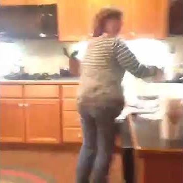 I Just Peed My Pants Vine by: Greatest Reactions