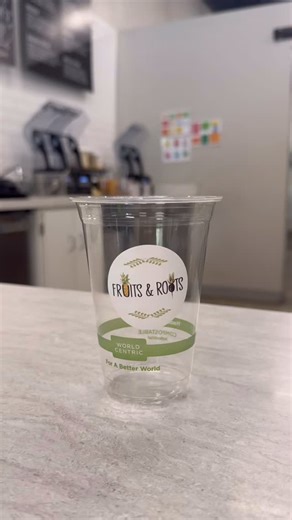 A menu staple for a reason — our Banana Bread Smoothie 🍌🍞 made with all organic ingredients, gluten free, and blended to perfection with no added sugar…pure, wholesome goodness in every sip. 💛 this is offered in a smoothie OR a smoothie bowl — try it today! ✨ | Fruits & Roots Juice