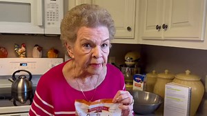 🎉📒Sunday Lunch at MeMe’s🎉📒 turned one… so we decided to revisit our most viewed recipe… drum roll please…. | MeMe’s Recipes