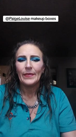 day 53 @Paige Louise makeup boxes come with eyeshadow pallet of your choice (of what I have in stock) starting at $100 & up. also, $40 mystery boxes and I have small eyeshadow pallets coming can do a $50 P.louise box also. message me I take cash app or PayPal 1st come 1st serve while supplies last !#boldbeautifulmakeup #mysteryboxes #lovemakeup #makeupboxes #makeup