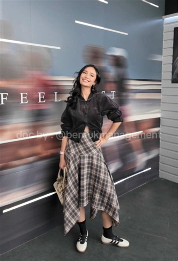 Asha Assuncao's Sporty Look & Iconic Moves at Foot Locker Day 26