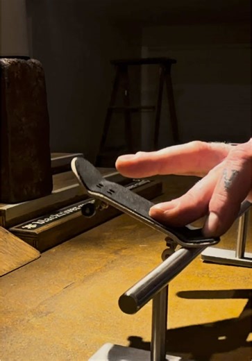 Hammers Only: Mastering Fingerboard Tricks