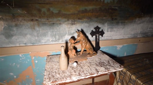 An abandoned mansion that still feels lived in