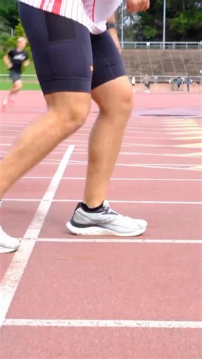 DARIOUSH | RUNNING MECHANICS 🏃 | Shin splints slowing you down? 🥲 Here’s exactly what you should do 👇 1️⃣ Foam roll your shins to release tension 2️⃣ Mobility work – sit... | Instagram