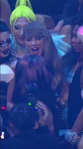 Queens all around at the #VMAs! 👑