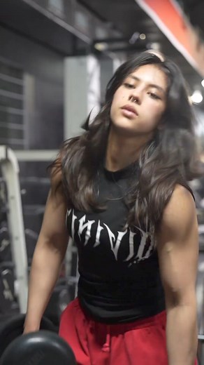 Girl 🔥 . . . . . . . . . #flexingchallenge #armday #musclemommy #gymworkout #gymmotivation #gymgirly #fitnessgirl #fitnessmoms #fitnesswomen #fitnessmodel #fitnessworkout #fitnessmotivation #biceps #triceps #viralreels #foryoupagereels #trendingreels #reelsfb | My Freaking Body