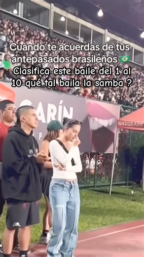Clasifica este baile del 1 al 10 qué tal baila la samba ? #greeicy #samba #brasil #mexico #futbol