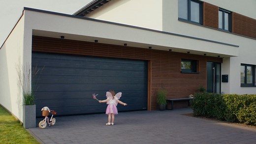 Garagen-Sektionaltore: Wärmedämmend, platzsparend & sicher