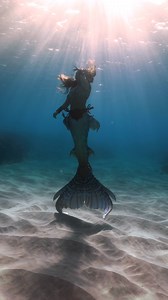 Mermaid moving in the sunlight 🌊 #magicallife #professionalmermaid #mermaidtail #fairytale #mermaidcore #mermaid #magic #fantasy tail by Finfolk Productions | Mermaid Sirenity