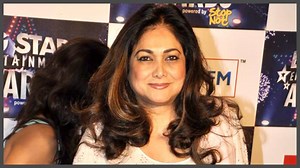 Ambani खानदान की छोटी बहू Tina Munim, जो बॉलीवुड की रही हैं खूबसूरत हसीना