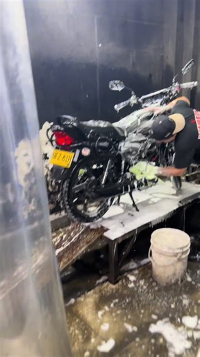 Lavado de motos y relajación en Curry Paner Spa