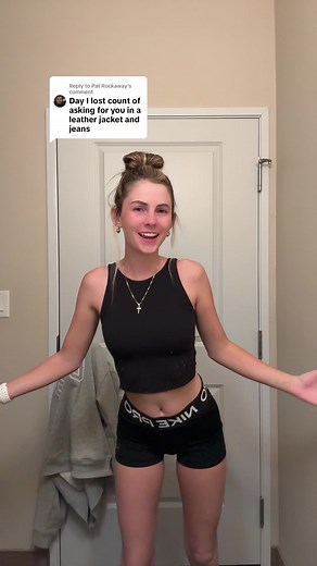 30 Days of Stylish Black Leather Jacket Outfits