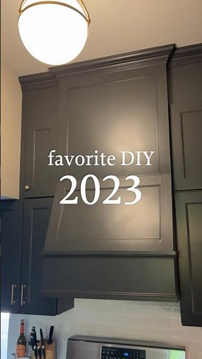 This DIY range hood cover took our kitchen to the next level! #diyhome #kitchendesign