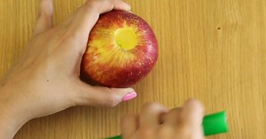 Quick and Stylish: How to Craft and Easy Fall Centerpiece with Apples