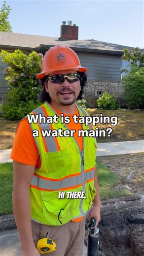 Portland Water Bureau 🚰🌲 on Instagram: "Ever wondered how we install a water service line without turning off water flow? Each year our crews install or replace about 1,250 services lines (aka the pipes that bring water from large water mains to customer meters). When they install a service line, they do what is called “tapping the main.” Basically, they’ll drill a hole into a live water main. We use a valve to make sure water doesn’t splash everywhere. Crews will also insert a corp stop, whic