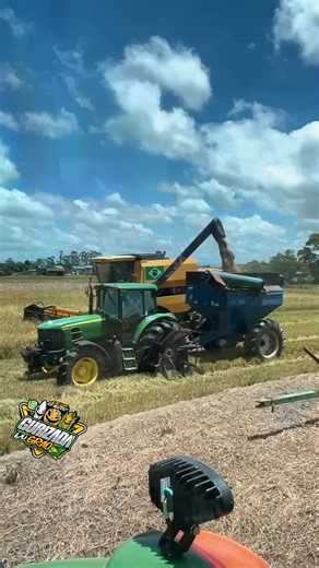 Duplinha Bruta Na Colheita Do Arroz 🌾 #gurizadadograo #agro #johndeere #colheita2026 #newholland | Gurizada Do Grão