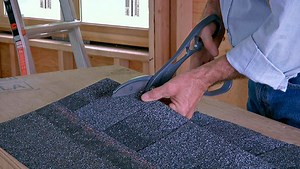 Cutting Shingles with Shears - Fine Homebuilding