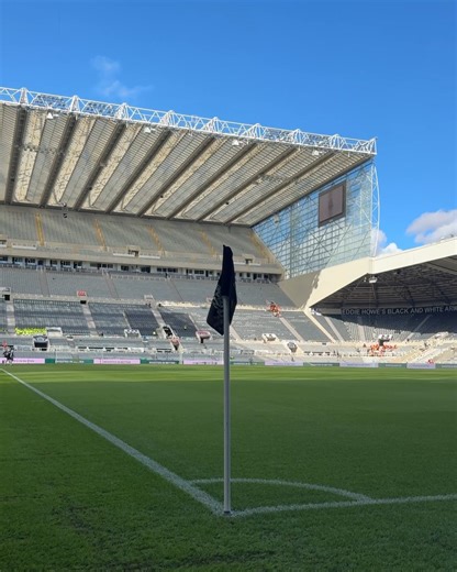 Sunday settings. 📍 St. James’ Park | Arsenal