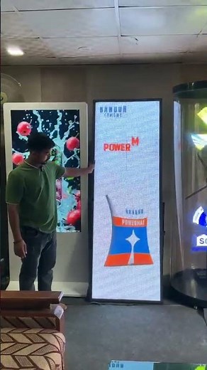 Full display standee
