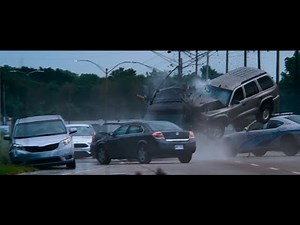 Unhinged - Car Chase / Highway Crash Scene (1080p)