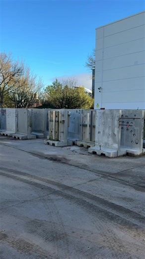 With extended run time, intelligent power management, and job-site-ready durability, Nuron batteries are built to perform under the harshest job sites | Hilti