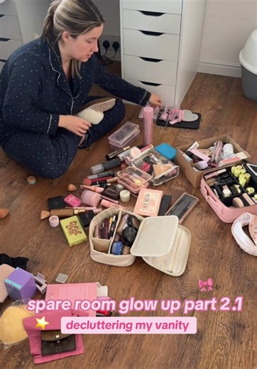 spare room glow up part 2.1 - organising my vanity!! it’s all happening 🙂‍↔️✨ #vanity #vanityorganization #declutter #cleanwithme #declutteryourlife