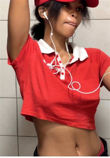 My “Here comes the bride” song 💍