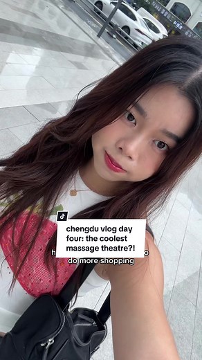 The Coolest Massage Theatre in Chengdu | Day 4 Vlog