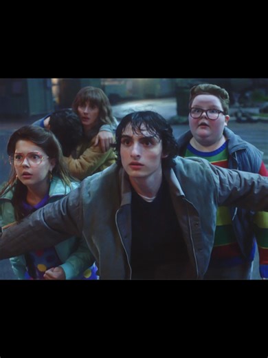 novo episódio de stranger things sai hoje dia 07/01 as 22h no horário de Brasília,eai estão animados?vejam mais vídeos sobre essa teoria aqui no perfil.#netflix #strangerthings #strangerthings5 #series #netflixseries