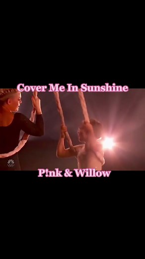 Cover Me In Sunshine ☀️ 💖 @pinkofficial & Willow #billboardsmusicawards #bbmas #covermeinsunshine #aleciabethmoore #music #Perfomance #fly #fy