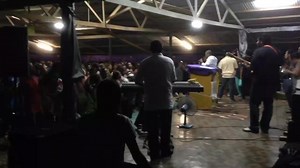 Covenant Praise Lead Singer, Late Ps Danny Meakoro leading Praise. 🔥 🙏 ❤️ He was composed and Sang meaningful songs which affected many back then and its impact is still present today. Was amazed to see this video upload.🙌 ❤️ Credits to David Gulaga. Praise God 🔥 🙏 🙌 | KingJay