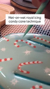 19K views · 14K reactions | A little throwback to one of my favorite cookie classes with @sugardayne and @lc_sweets . This candy cane technique is as classic as this song. If you want to learn royal icing from the very beginning, comment ROYAL ICING and I will send you my online course. | The Cookie Curator, LLC | Facebook