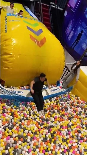 This Trampoline Is 🥱😲😲So Fun! Why Didn't We Just Start Jumping Around Like This When We Were Kids