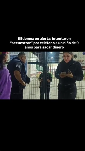 🚨 Ecatepec en alerta: intentaron “secuestrar” por teléfono a un niño de 9 años para sacar dinero 📍 Fuentes de Aragón, Ecatepec Un menor de nueve años fue localizado sano y salvo y entregado a su familia, tras ser víctima de una llamada cruzada con la que intentaron simular su secuestro para exigir dinero. Lo que pasó 👇 📞 Dos mujeres reportaron una llamada: desconocidos aseguraban tener al niño privado de la libertad 🚓 Policía municipal y Policía Metropolitana activaron protocolo y comenzaro