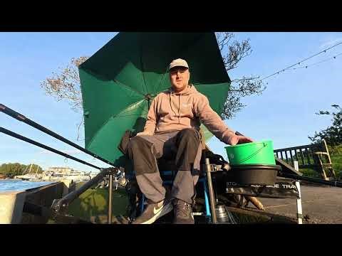A quiet evening fishing down Oulton broad with the feeders after the bream.