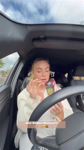 Ellie Jarrett | Ad 🍛✨🍱🫶🏼🤭 We love a taste test!!! @walkers_crisps have 2 brand new flavours and they are here to stay 🙌🏼 | Instagram