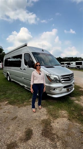 Check out this 2015 Airstream Grand Tour EXT! Details below 👇👇👇 -Sale Price: $104,500 -Miles: 35,101 -Fuel Type: Diesel -Chassis: Mercedes-Benz #airstream #rvlife #rvtour | Princess Craft
