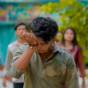 22M views · 10K reactions | অনেক বছর পর অ ভিমা নী স্কুল বন্ধুর দেখা ! স্কুল গ্যাং | PRANK KING | Facebook