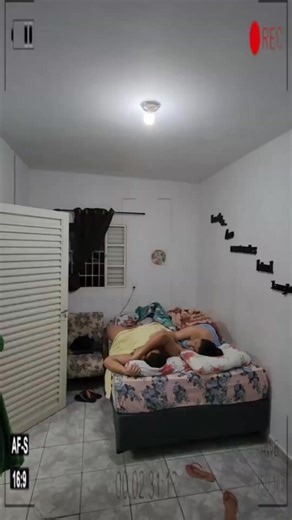 2K views | Husband Caught Wife Sleeping with The Pizza Delivery Guy | US News | Facebook