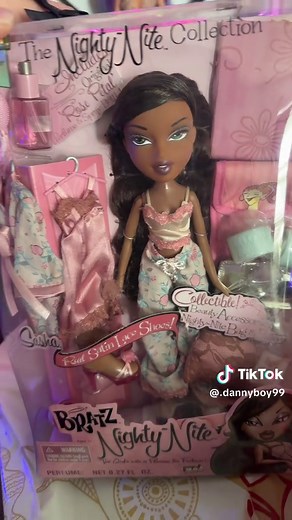Fleamarket find! Cant belive i found these New in Box bratz! 😭💕🙏🏼 #dolltok #bratz #bratzdoll #fyp