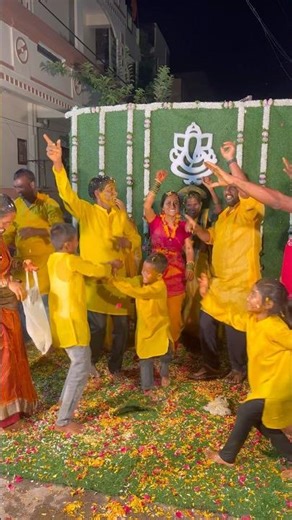 Haldi vibes 1😍 #viralvideo #youtubeshorts #funny #dance #family #bonding #subscribemychannel#shorts